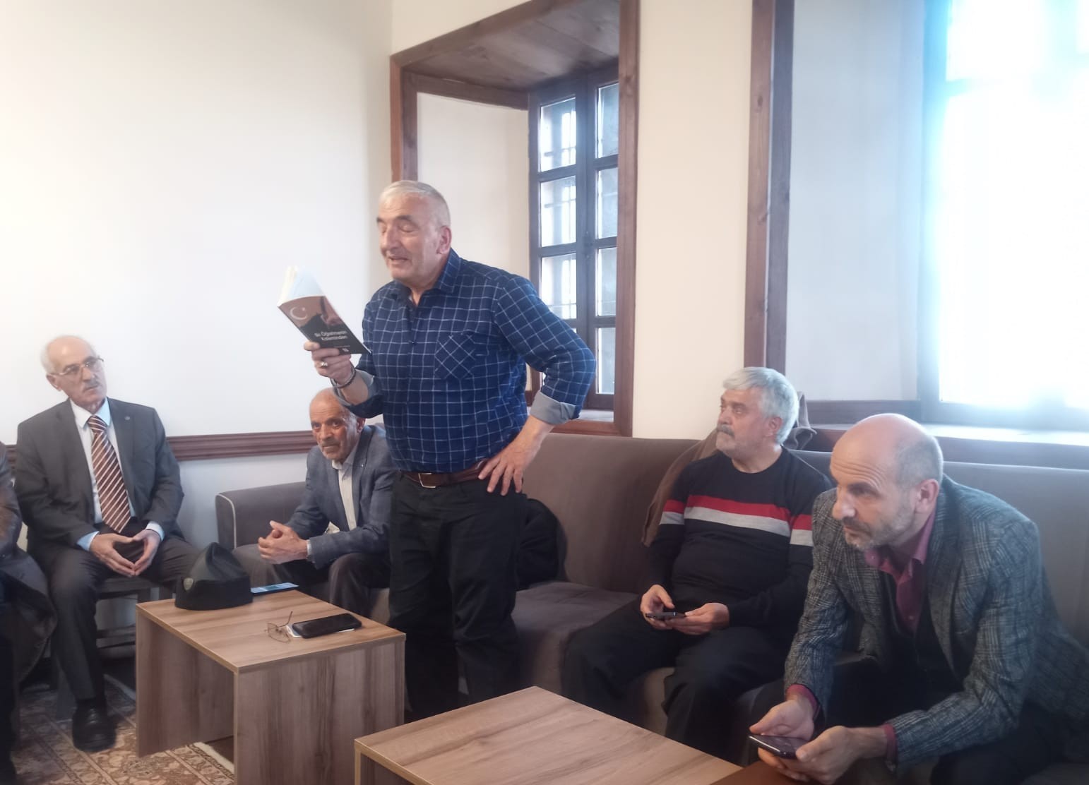 EBB DİL VE EDEBİYAT KONAĞI, EDEBİYAT VE SANAT DÜNYASININ YENİ BULUŞMA NOKTASI OLMAYA DEVAM EDİYOR....