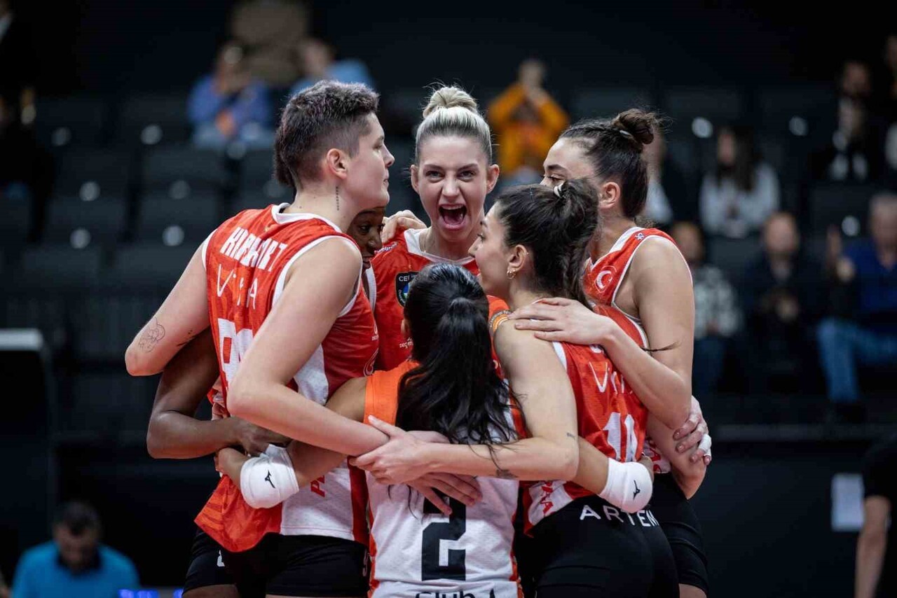 ECZACIBAŞI DYNAVİT, CEV KADINLAR ŞAMPİYONLAR LİGİ C GRUBU İLK MAÇINDA YENİ EVİNDE SIRBİSTAN EKİBİ...