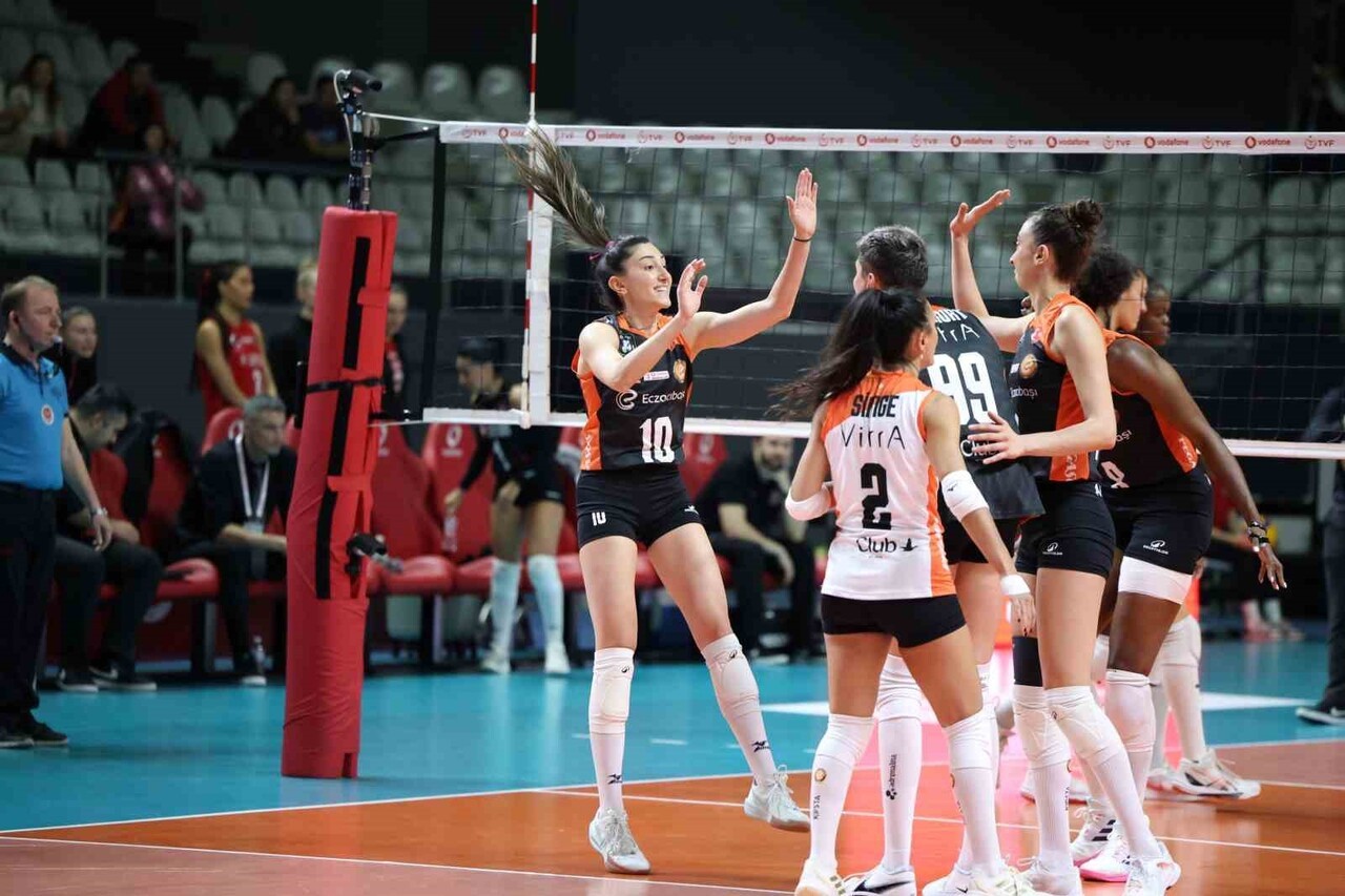 ECZACIBAŞI DYNAVİT, VODAFONE SULTANLAR LİGİ’NİN 8. HAFTASINDA DEPLASMANDA TÜRK HAVA YOLLARI'NI...