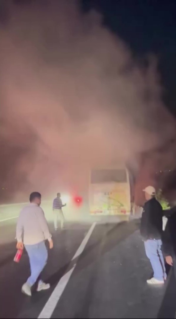 EDİNİLEN BİLGİYE GÖRE, AMASYA İL MERKEZİNDEN EZİNEPAZAR KÖYÜNE DOĞRU SEYİR HALİNDE OLAN REMZİ...