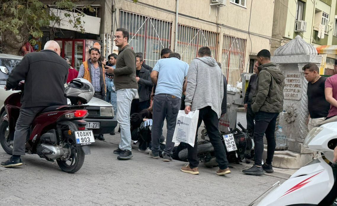 EDREMİT İLÇESİNDE, MOTOSİKLET İLE OTOMOBİLİN ÇARPIŞTIĞI KAZADA BİR KİŞİ YARALANDI.