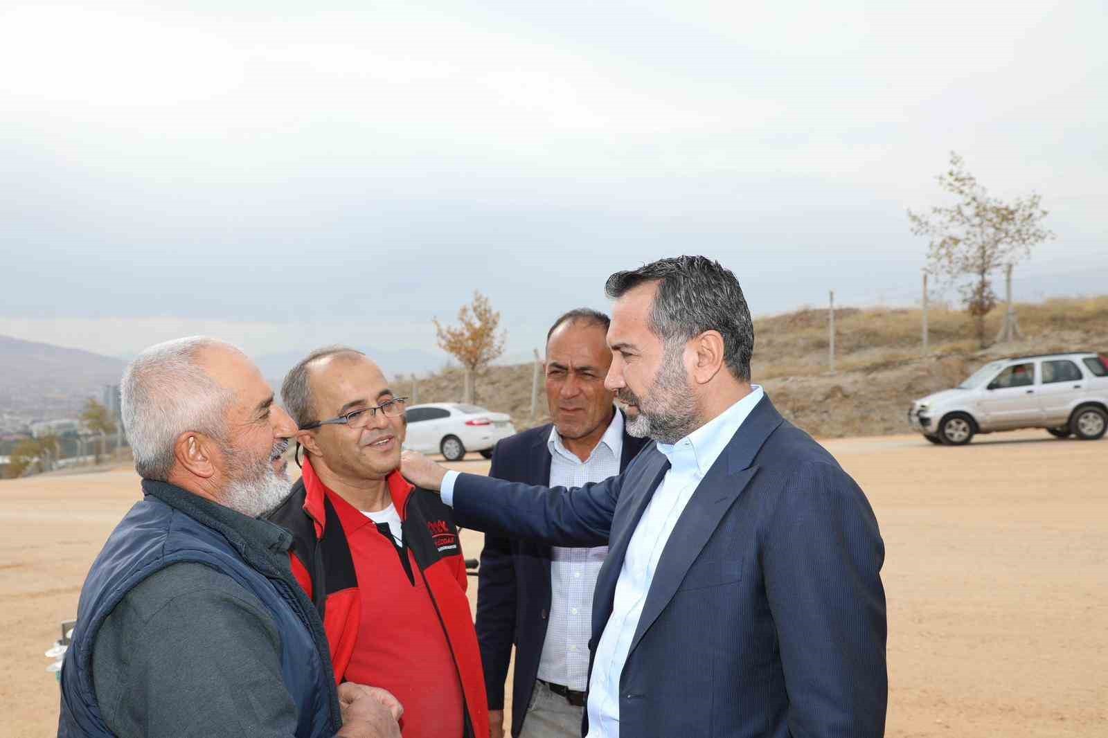 ELAZIĞ BELEDİYE BAŞKANI ŞAHİN ŞERİFOĞULLARI, ELAZIĞ BELEDİYESİ’NİN KENT GENELİNDE GERÇEKLEŞTİRDİĞİ...