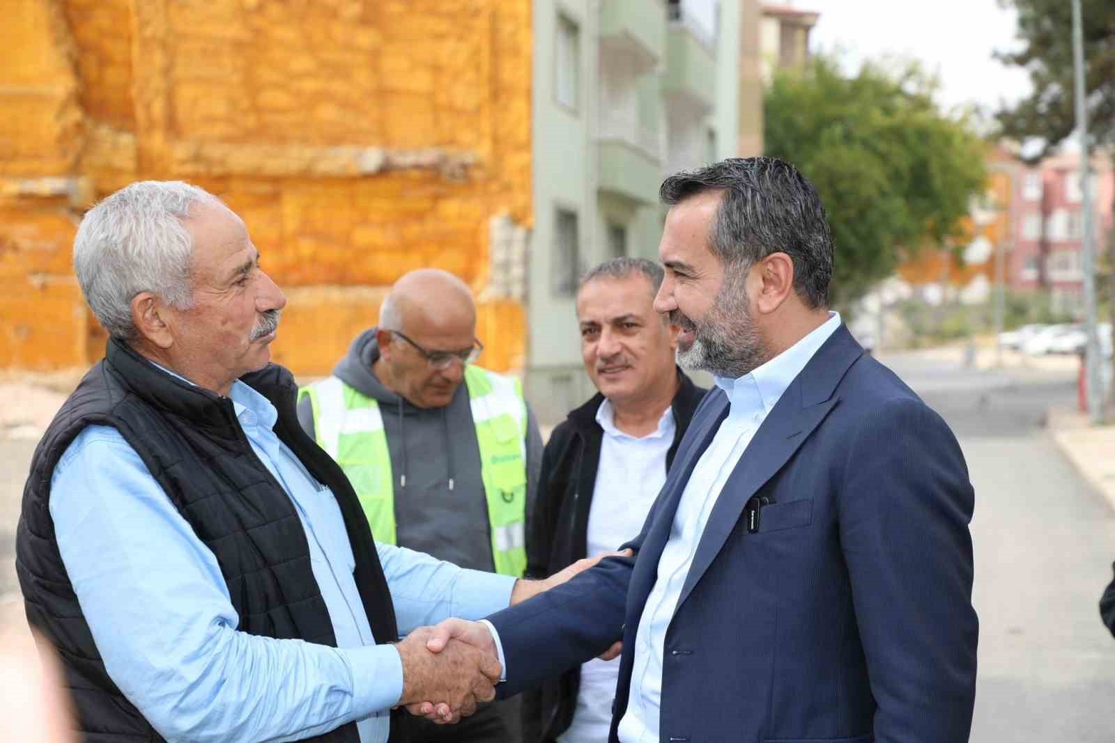 ELAZIĞ BELEDİYE BAŞKANI ŞAHİN ŞERİFOĞULLARI, KENTİN DÖRT BİR YANINDA ELAZIĞ BELEDİYESİ TARAFINDAN...