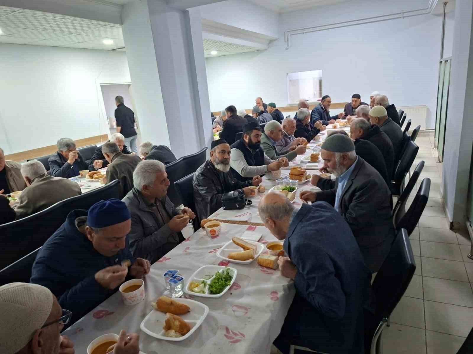 ELAZIĞ’DA SABAH NAMAZI BULUŞMALARI GERÇEKLEŞTİRİLDİ