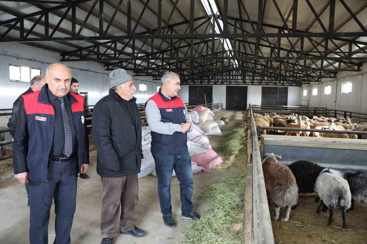 ELAZIĞ’IN KOVANCILAR İLÇESİNDE NECMETTİN TAŞ İSİMLİ VATANDAŞ, DEVLETTEN ALDIĞI YÜZDE 50 DESTEKLE...