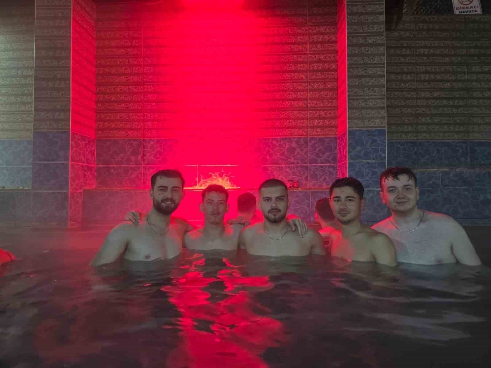 EMET DERELİ KAPLICALARI SOĞUK HAVALARDA DA ŞİFA KAYNAĞI OLUYOR