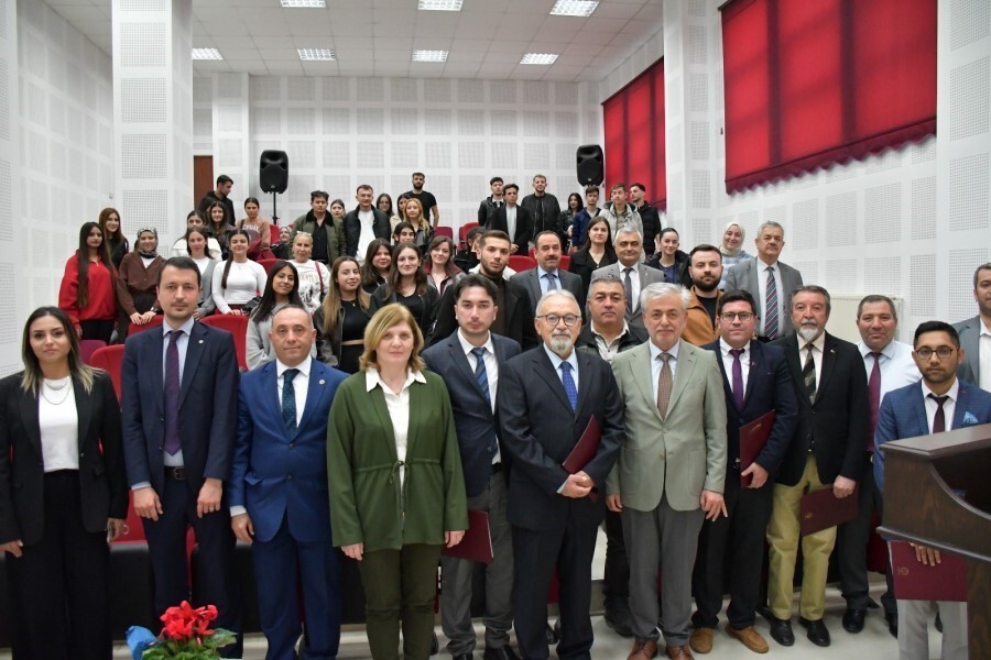 EMET MYO’DA TARİH, KÜLTÜR, TURİZM, EKONOMİ ÇALIŞTAYI VE YÖRESEL EL SANATLARI SERGİSİ