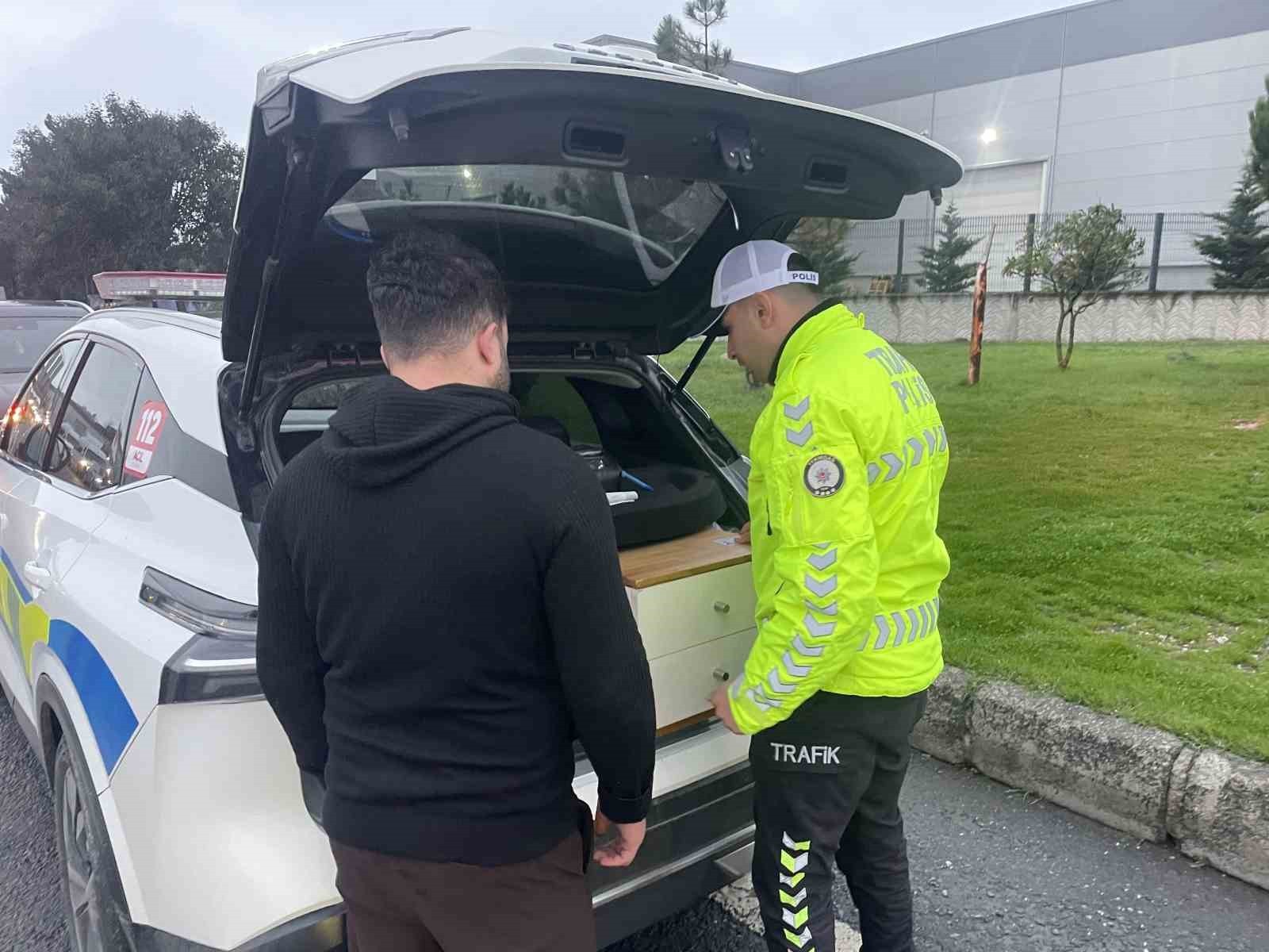 EMNİYET ŞERİDİNİ İHLAL EDEN SÜRÜCÜYE UYGULANAN CEZAİ İŞLEM