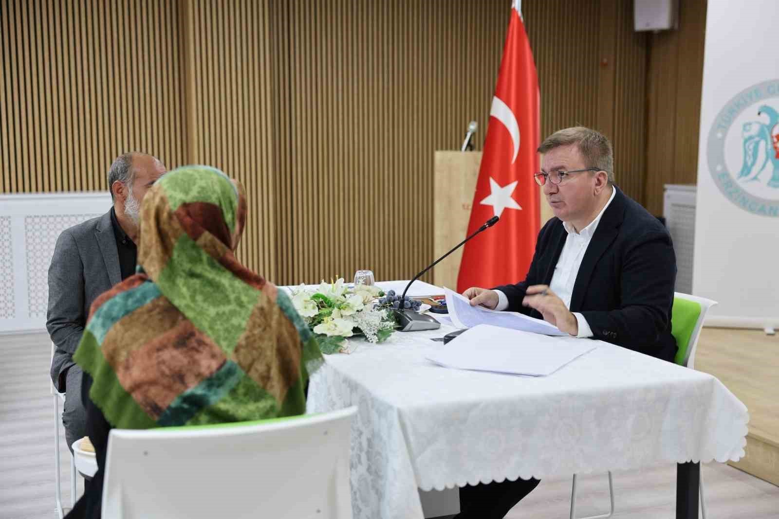 ERZİNCAN'DA GERÇEKLEŞTİRİLEN HALK GÜNÜ TOPLANTISI'NDA 40 VATANDAŞIN İSTEK VE SORUNLARI...