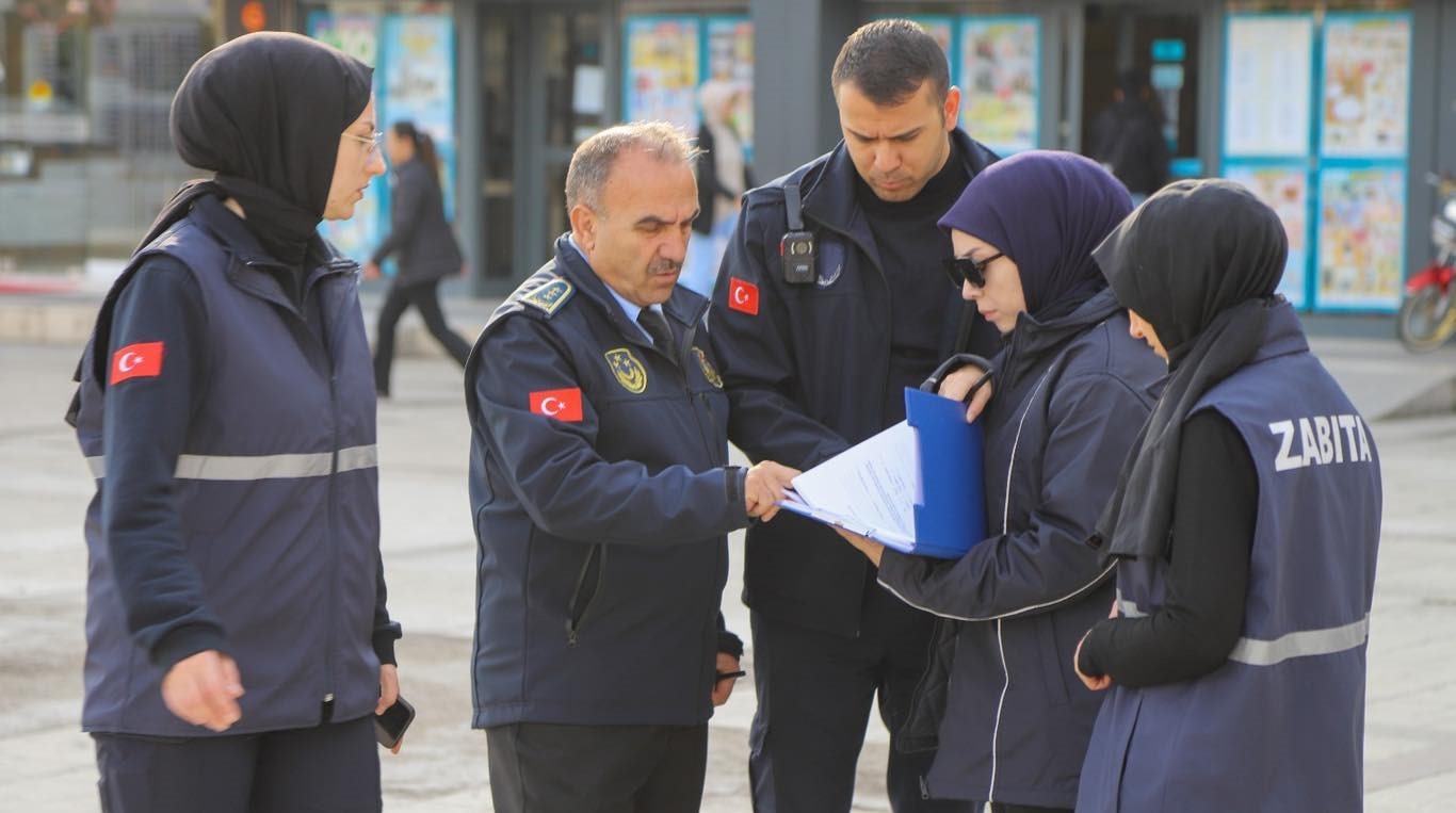 ERZİNCAN BELEDİYESİ ZABITA MÜDÜRLÜĞÜ EKİPLERİ, VATANDAŞLARIN SAĞLIKLI VE GÜVENİLİR ÜRÜNLERE...