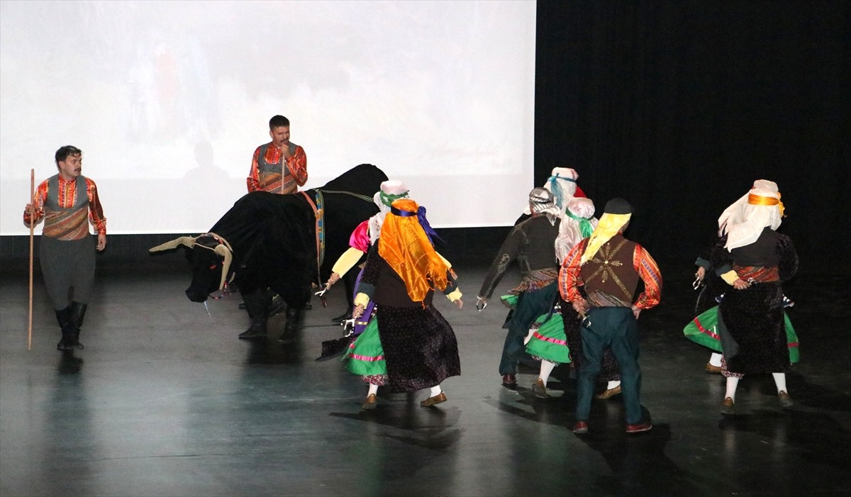Erzurum'da, Ege Üniversitesi Devlet Türk Musikisi Konservatuvarı topluluğu, Spinal Musküler Atrofi...