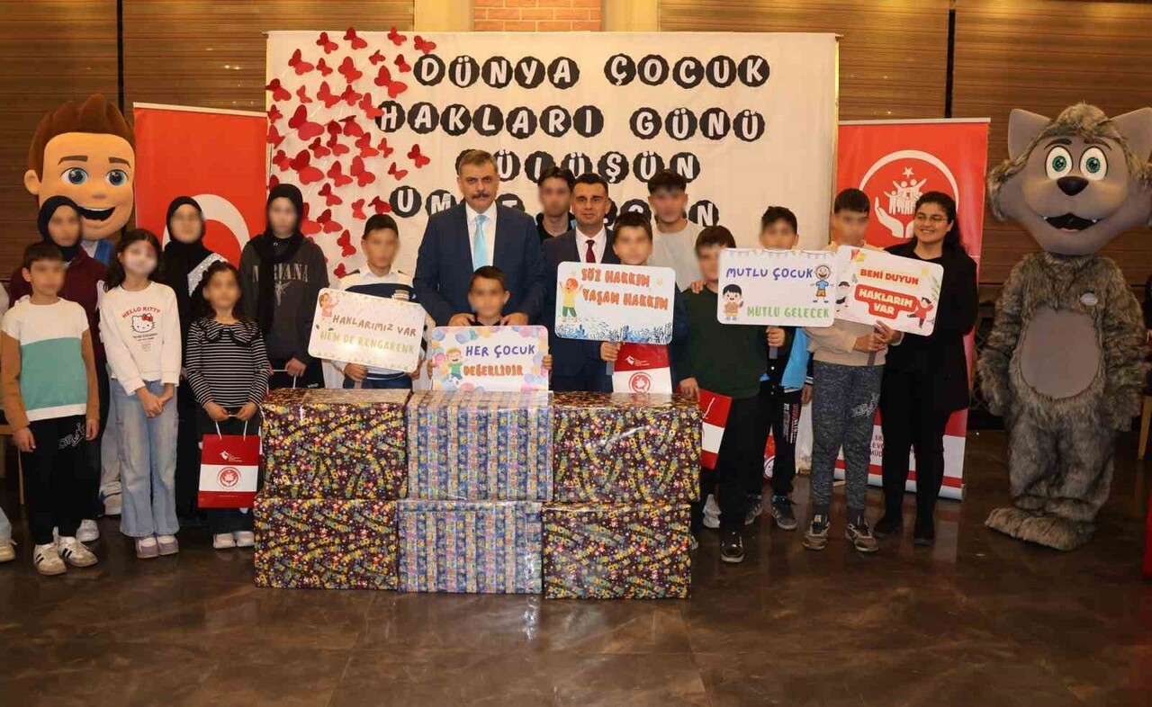 ERZURUM’DA AİLE VE SOSYAL HİZMETLER İL MÜDÜRLÜĞÜ, EBEVEYN KAYBI YAŞAYAN ÇOCUKLARA YÖNELİK...