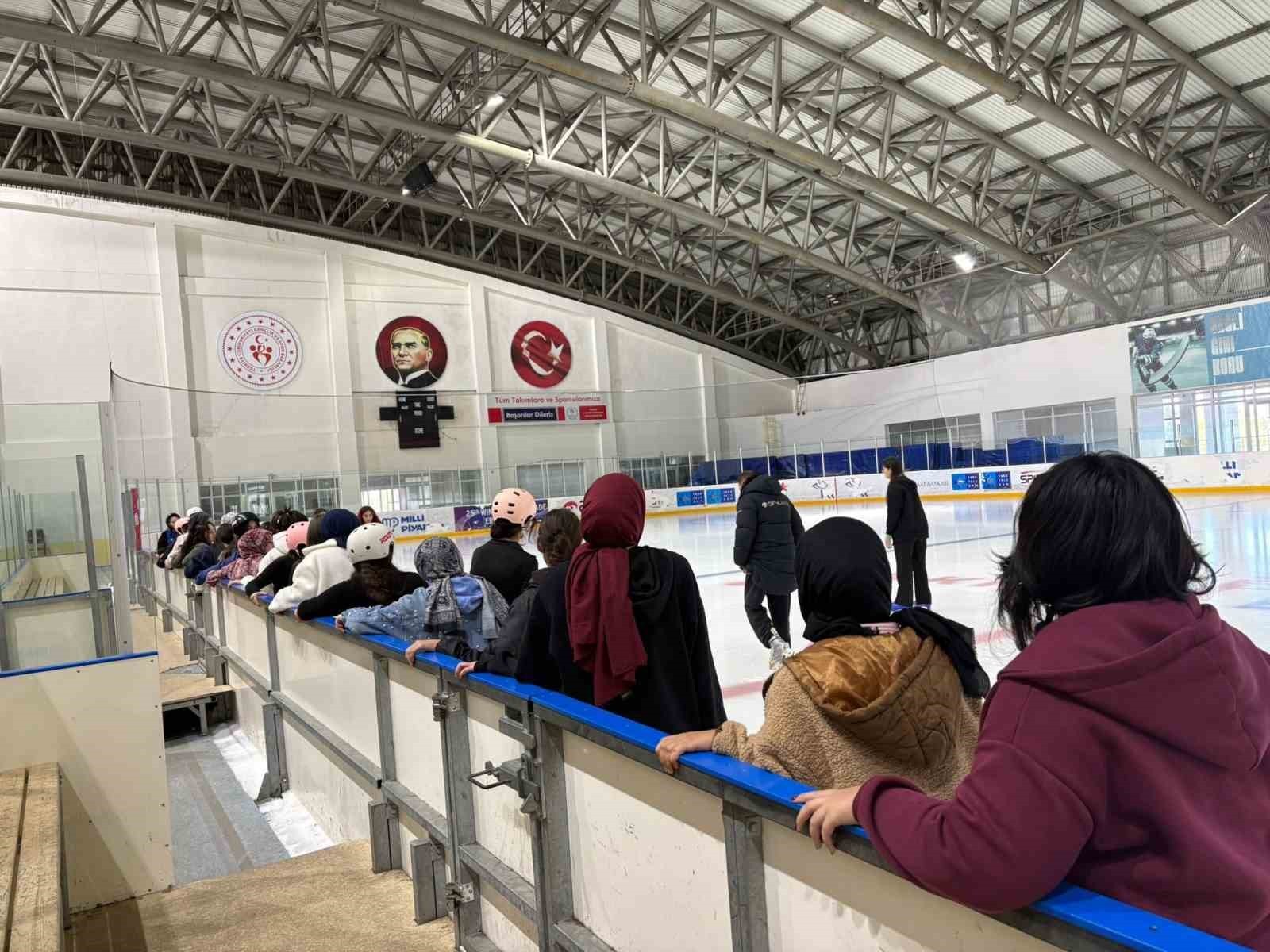 ERZURUM GSİM’İN "BUZUN ÜZERİNDE BİR YIL" PROJESİ  BU YIL DA KALDIĞI YERDEN DEVAM EDİYOR. GSB...