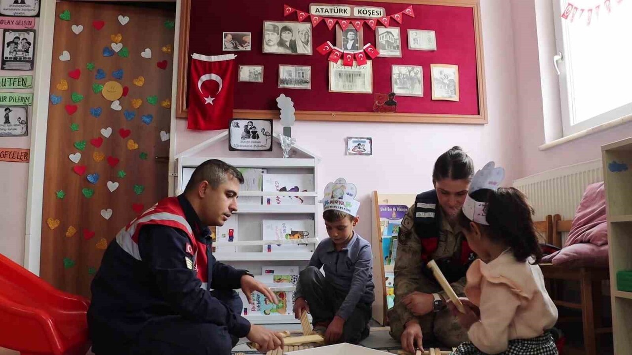 ERZURUM İL JANDARMA KOMUTANLIĞI ASAYİŞ ŞUBE MÜDÜRLÜĞÜNE BAĞLI AİLE İÇİ ŞİDDETLE MÜCADELE VE ÇOCUK...