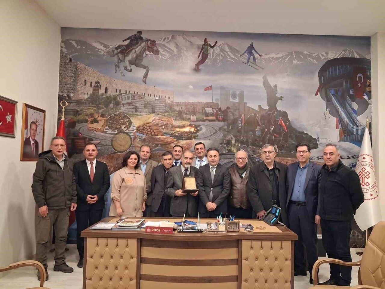 ERZURUM’UN ÖNEMLİ KÜLTÜR SİMALARINDAN, FOLKLOR ARAŞTIRMACISI VE ANTROPOLOG MUHSİN KOÇ, 38 YILLIK...