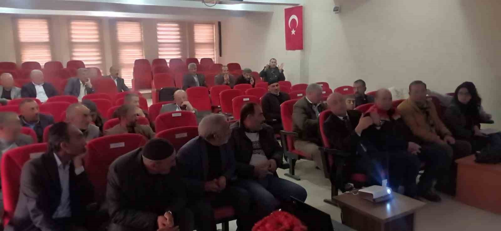 ERZURUM’UN TEKMAN İLÇESİNDE ÇİFTÇİLERE YÖNELİK TARIM SİGORTALARINA YÖNELİK BİLGİLENDİRME SEMİNERİ...