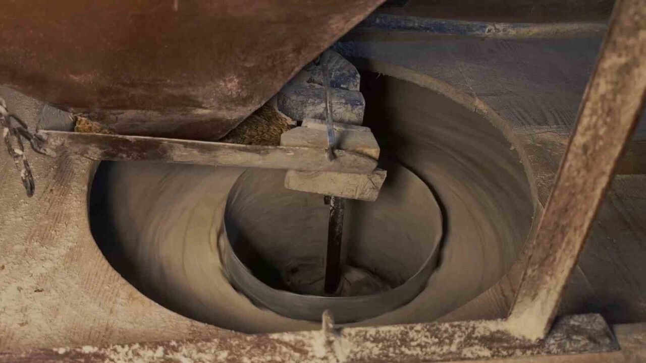 ERZURUM’UN TORTUM İLÇESİNE BAĞLI PEHLİVANLI MAHALLESİ’NDE (ESKİ ADIYLA SERDEBE) BULUNAN ASIRLIK SU...