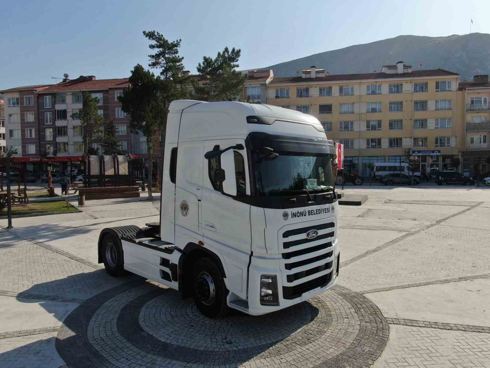 ESKİŞEHİR İNÖNÜ BELEDİYE BAŞKANI SERHAT HAMAMCI’NIN GİRİŞİMLERİYLE BAŞLATILAN SEMİ TREYLER ALIM...