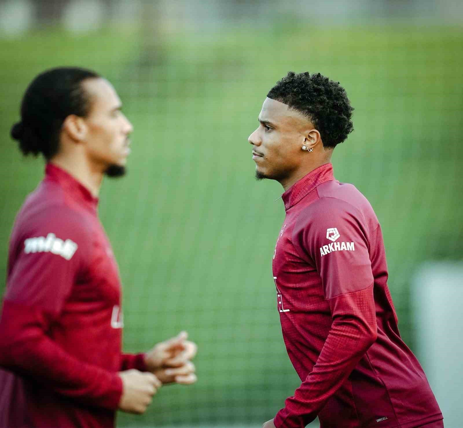 GALATASARAY, TRENDYOL SÜPER LİG’İN 12. HAFTASINDA KOCAELİSPOR İLE YAPACAĞI MAÇIN HAZIRLIKLARINI...