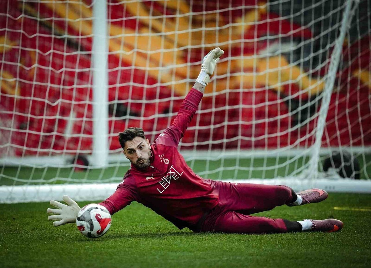 GALATASARAY, TRENDYOL SÜPER LİG’İN 13. HAFTASINDA GENÇLERBİRLİĞİ İLE YAPACAĞI MAÇIN HAZIRLIKLARINI...