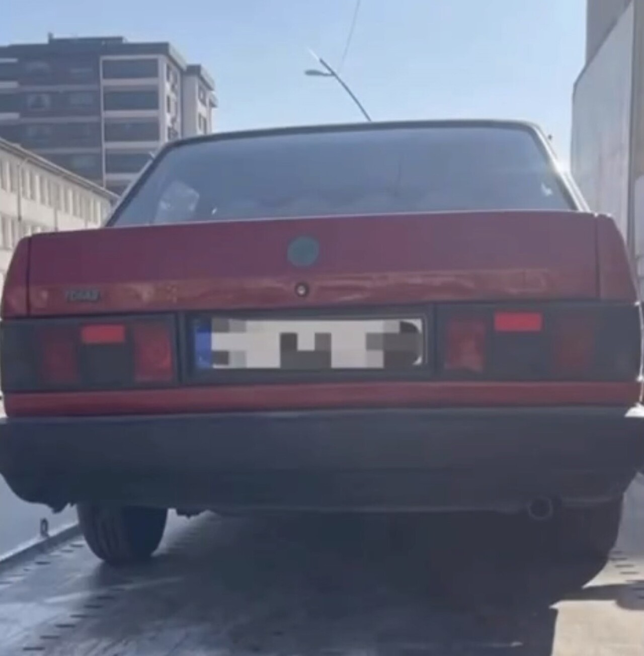 GAZİANTEP'TE DRİFT ATAN EHLİYETSİZ SÜRÜCÜYE PARA CEZASI UYGULANARAK, ARAÇ 60 GÜN TRAFİKTEN MEN...