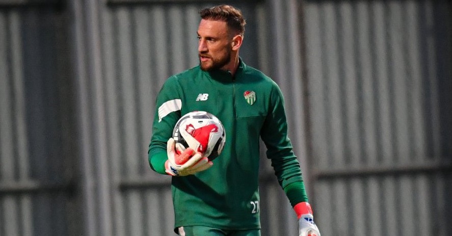 GEBZESPOR MAĞLUBİYETİNİN ARDINDAN İKİ GÜN İZİN YAPAN BURSASPOR, FETHİYESPOR MAÇI HAZIRLIKLARINI...