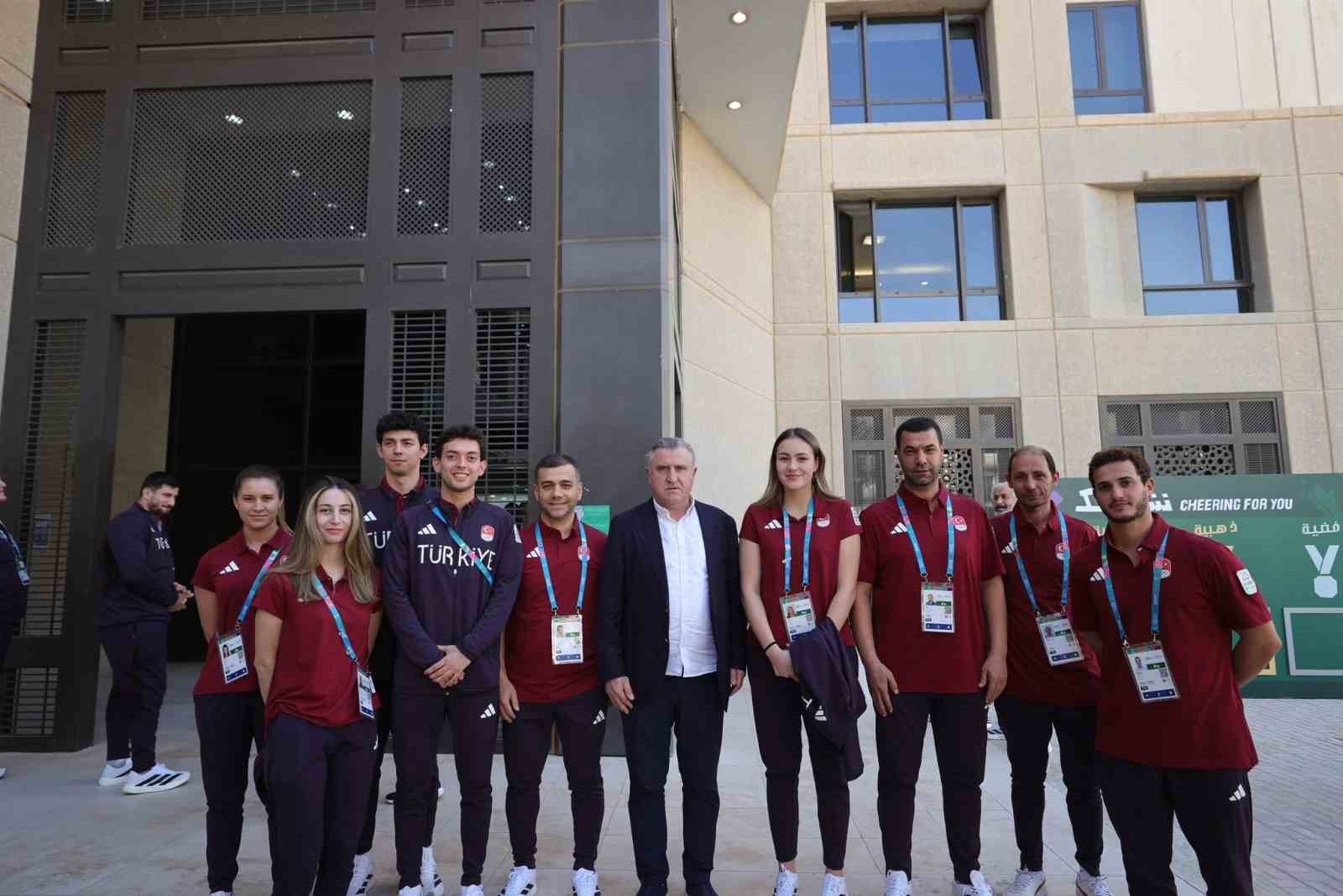 GENÇLİK VE SPOR BAKANI OSMAN AŞKIN BAK, 6. İSLAMİ DAYANIŞMA OYUNLARI'NDA TÜRKİYE’Yİ TEMSİL EDECEK...