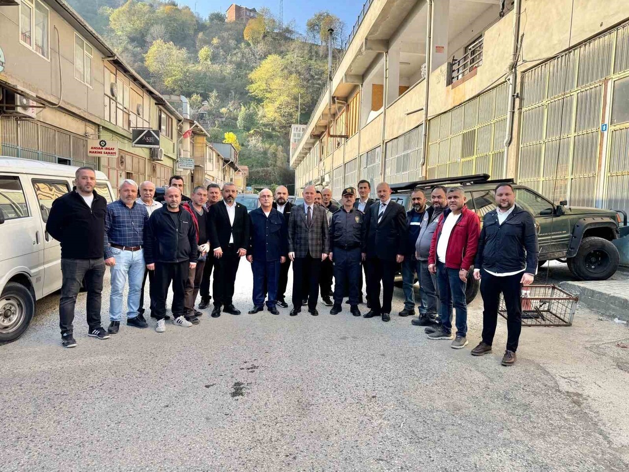 GİRESUN’DA YAKLAŞIK 2 BİN KİŞİYE İSTİHDAM SAĞLAYAN KÜÇÜK SANAYİ SİTESİ’NİN ESNAFI, YOL VE ALTYAPI...