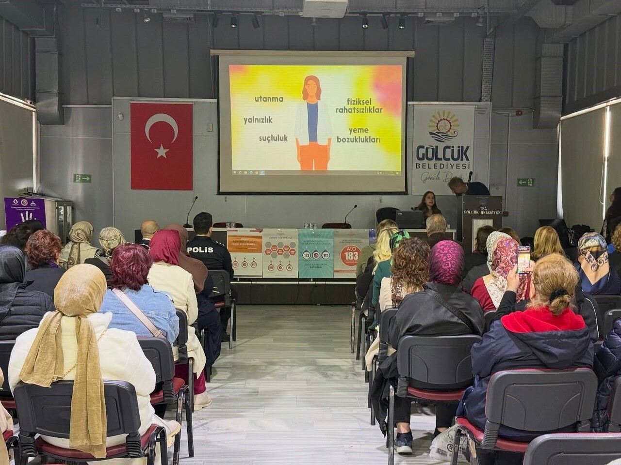 GÖLCÜK BELEDİYESİ VE GÖLCÜK KENT KONSEYİ, 25 KASIM KADINA YÖNELİK ŞİDDETE KARŞI ULUSLARARASI...