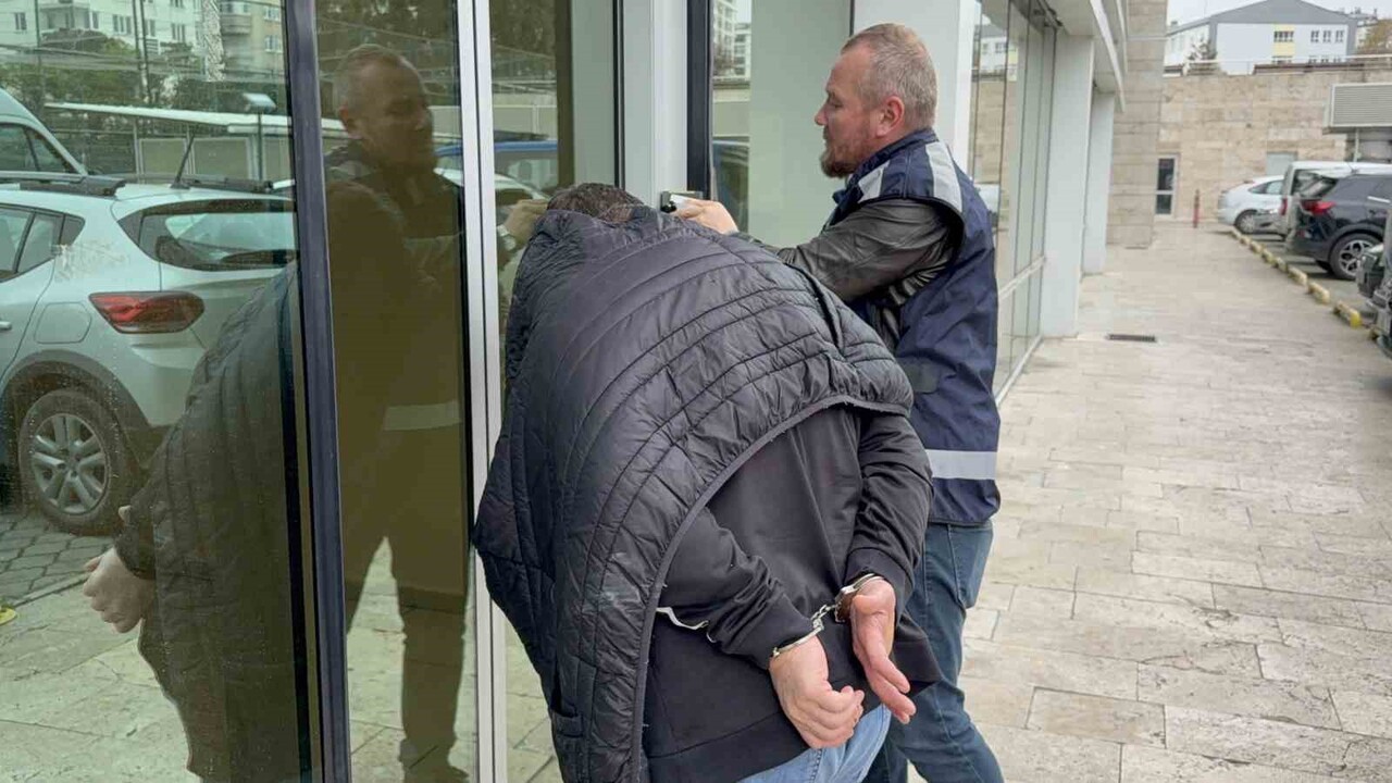 GÖZALTINA ALINAN T.Ö., UYUŞTURUCU TİCARETİ SUÇUNDAN İŞLEMLERİ TAMAMLANARAK BUGÜN ADLİYEYE SEVK...