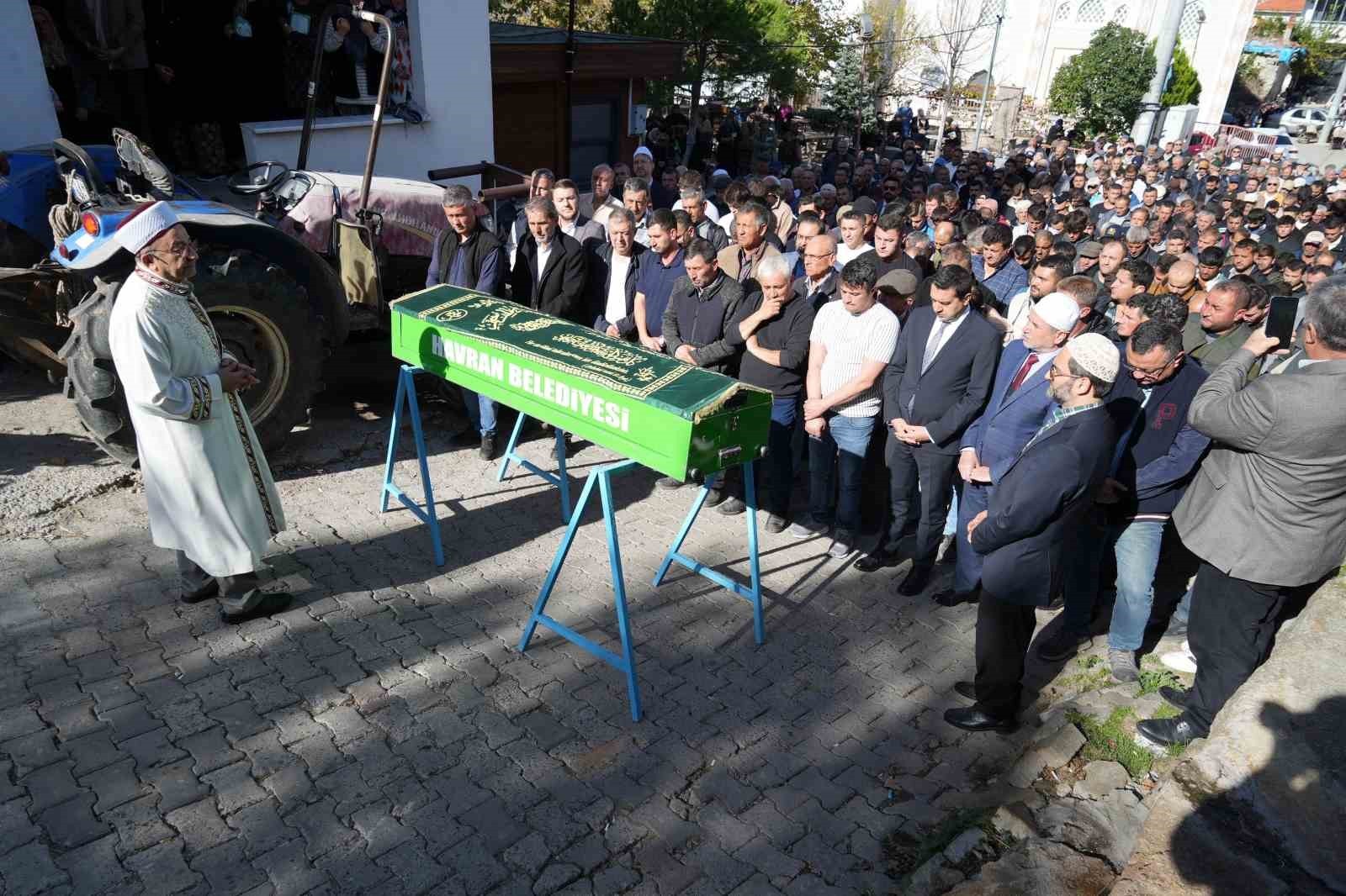 GÜNEŞLİ KÖYÜNDE İKİ YILDIR İMAM HATİP OLARAK GÖREV YAPAN İLKER TOPALOĞLU'NUN CENAZESİNİN KASTAMONU...