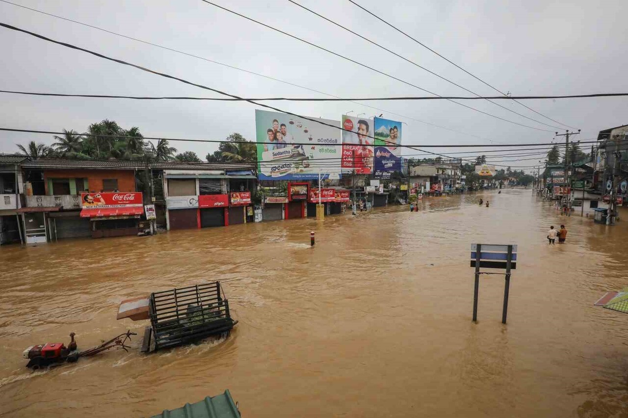 GÜNEY ASYA ÜLKELERİNDE ETKİLİ OLAN ŞİDDETLİ YAĞIŞLARIN YOL AÇTIĞI SEL VE TOPRAK KAYMALARINDA...