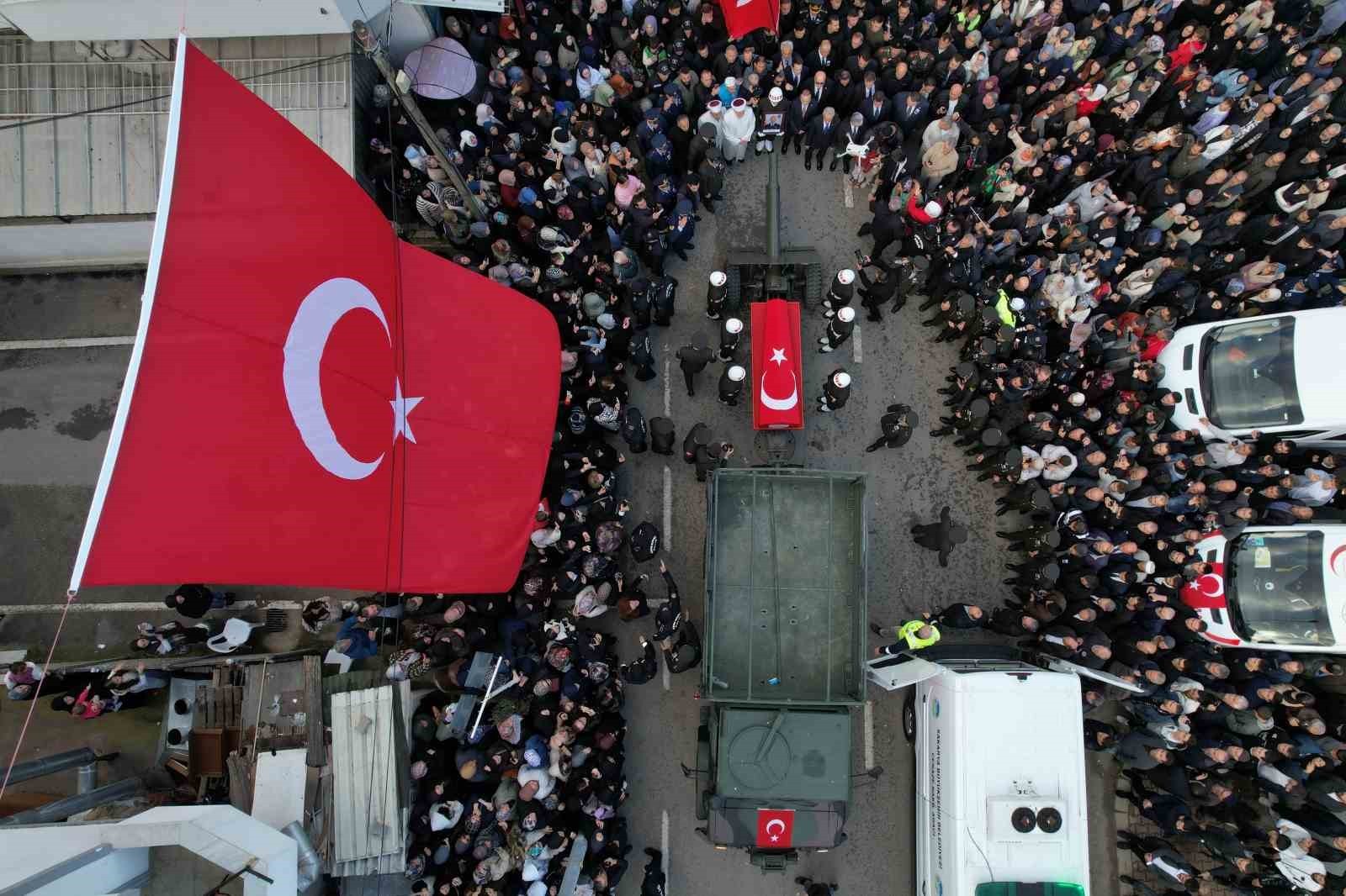 GÜRCİSTAN'DA ASKERİ KARGO UÇAĞININ DÜŞMESİ NETİCESİNDE ŞEHİT OLAN HAVA UÇAK BAKIM ASTSUBAY...