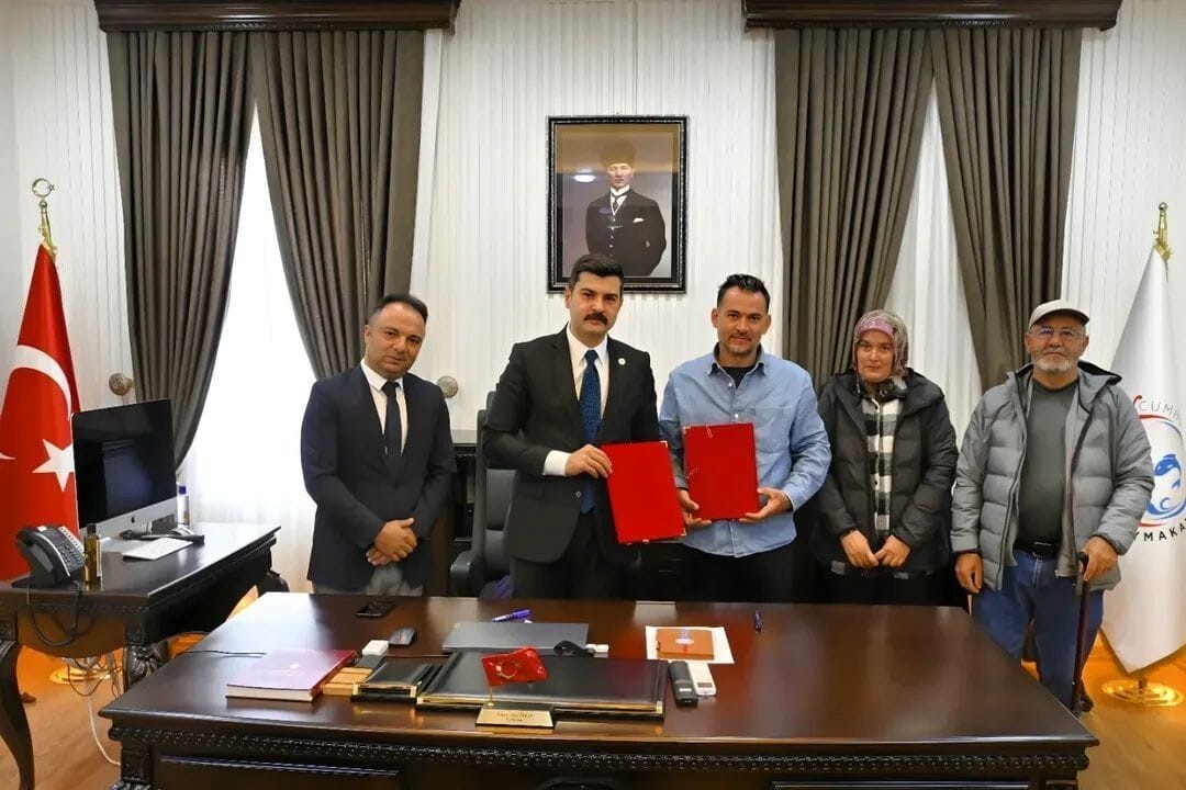 GÜRÜN’DE İKİ HAYIRSEVER APARTMAN DAİRELERİNİ ÖĞRENCİLERE BURS SAĞLANMAK ÜZERE GÜRÜN KAYMAKAMLIĞI...