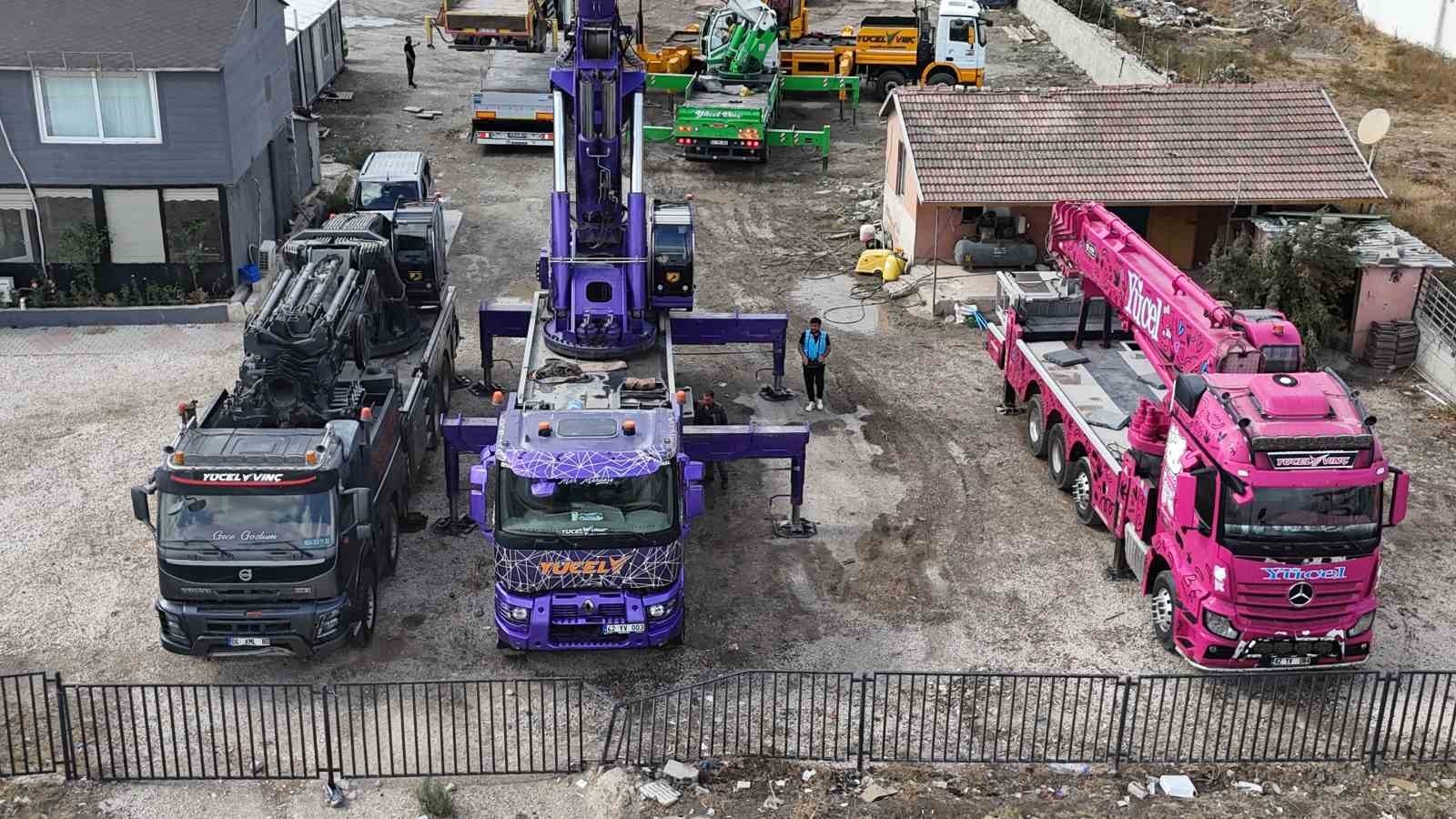 HATAY'DA VİNÇ SEKTÖRÜNDE HİZMET VEREN KAMİL YÜCEL, KIZININ ‘BABA BİZİM NEDEN PEMBE VİNCİMİZ YOK...