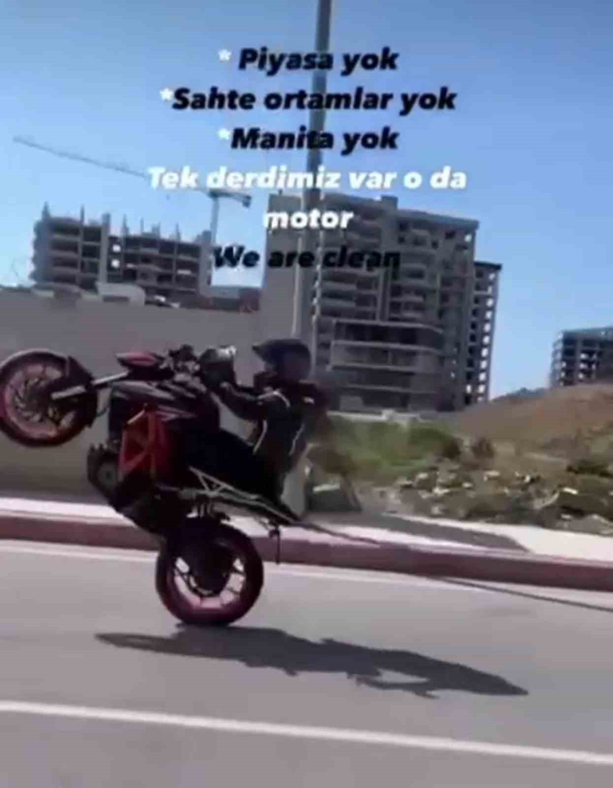 HATAY’DA POLİS EKİPLERİ, MOTOSİKLETLE LASTİK YAKAN VE AKROBASİK ŞOV YAPAN MOTOSİKLETLİYE 19 BİN TL...