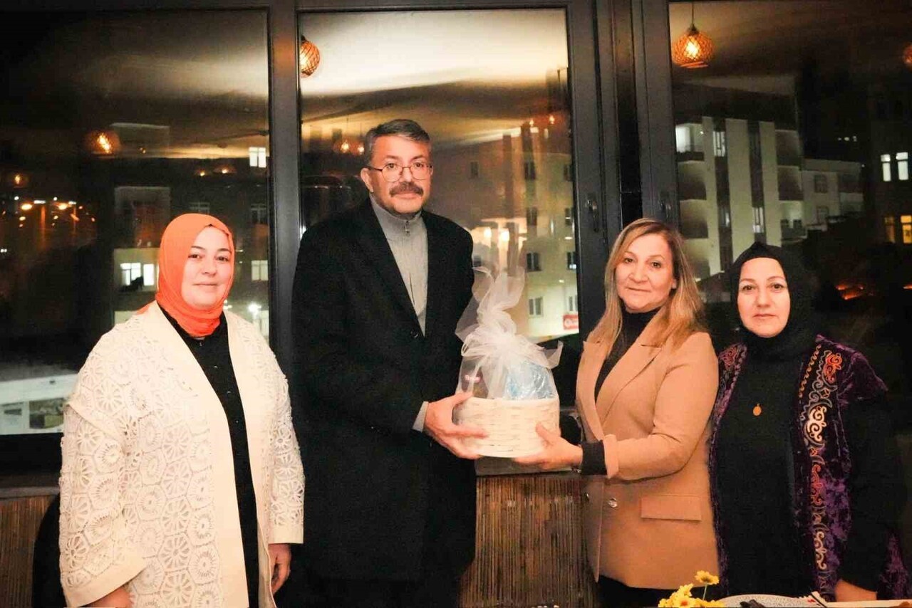 İÇİŞLERİ BAKANLIĞI KOORDİNASYONUNDA YÜRÜTÜLEN "HUZUR VE KARDEŞLİK BULUŞMALARI" PROJESİ KAPSAMINDA...