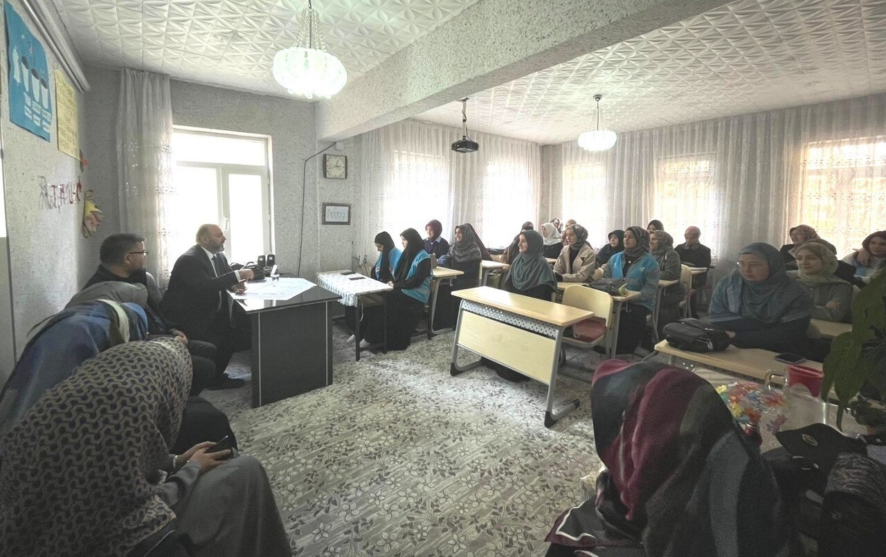 İL MÜFTÜSÜ AÇIK: "GENÇLERİMİZİN SAMİMİYETİ, HEYECANI VE BİLİNÇLİ DURUŞU BİZLERE BÜYÜK MUTLULUK VE...