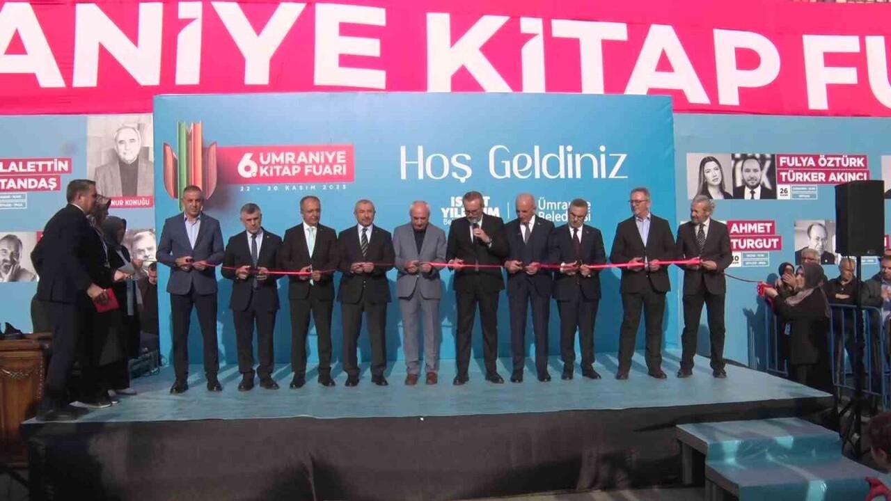 İSTANBUL (İHA) - ÜMRANİYE BELEDİYESİ, KÜLTÜR VE EDEBİYAT DÜNYASINI AYNI ÇATI ALTINDA BULUŞTURMAYA...