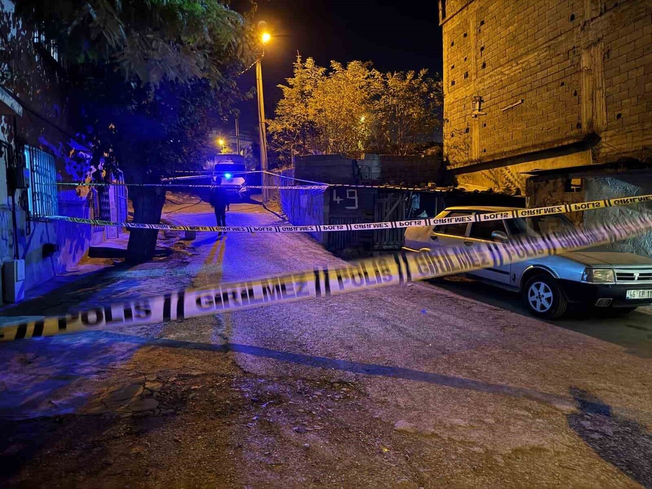 KAHRAMANMARAŞ'TA ÇIKAN SİLAHLI KAVGADA YEĞEN AMCASINI SİLAHLA VURDU