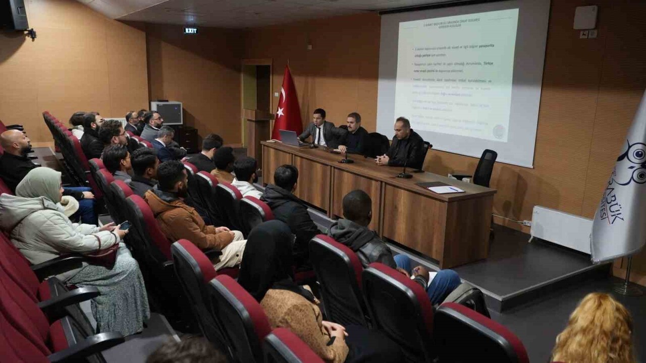 KARABÜK ÜNİVERSİTESİ VE İL GÖÇ İDARESİ TARAFINDAN DÜZENLENEN TOPLANTIDA ULUSLARARASI ÖĞRENCİLERE...