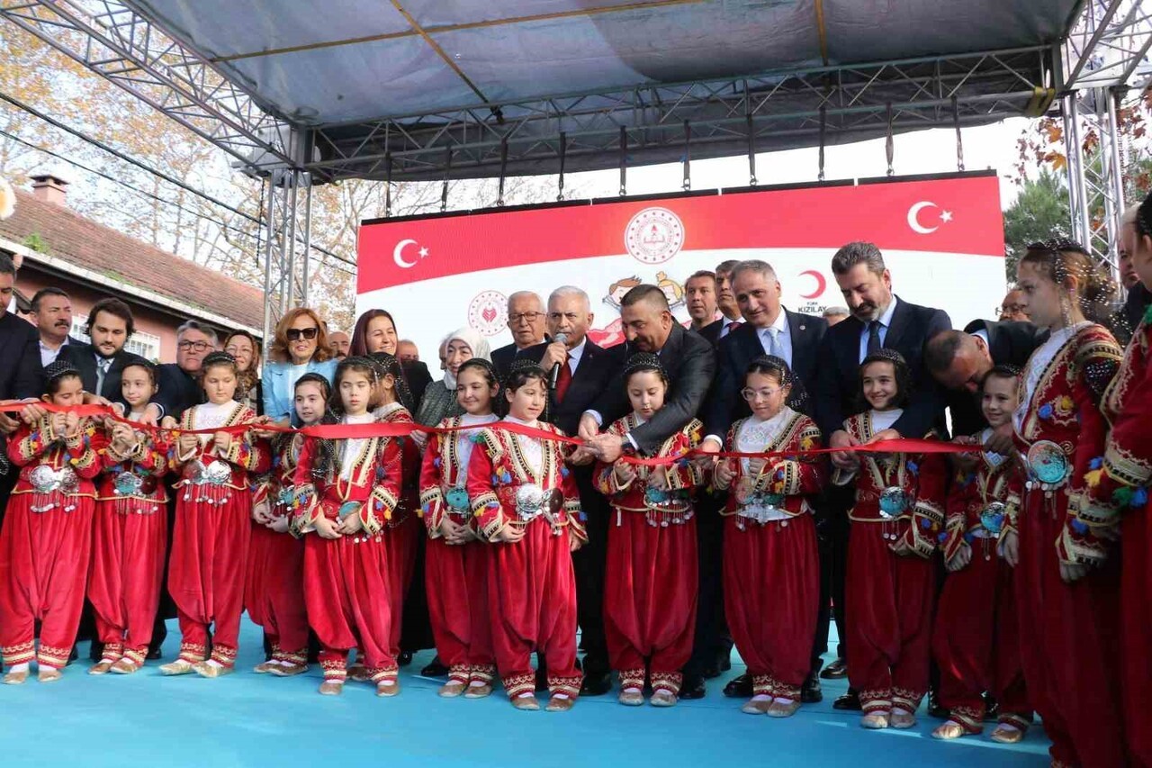 KARADENİZ EREĞLİ İLÇESİNDE HAYIRSEVER İŞ İNSANI HAKAN ŞEN VE OĞLU YAMAN ŞEN'İN, BABAANNELERİ ÖGET...