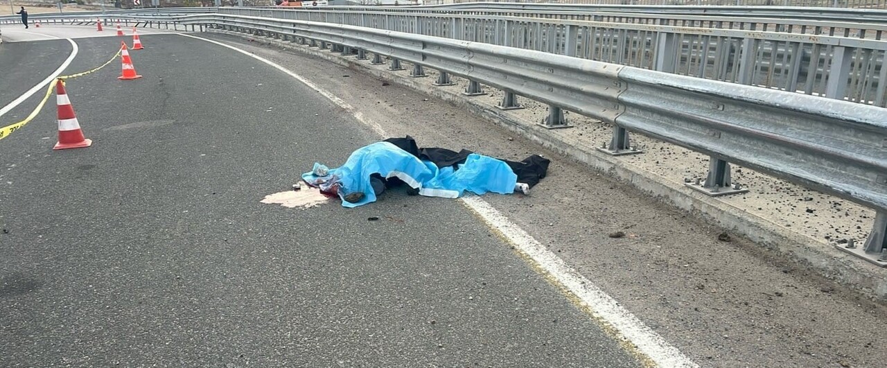 KAYSERİ'NİN BÜNYAN İLÇESİNDE YOLDAN ÇIKARAK KAZA YAPAN OTOMOBİLİN SÜRÜCÜSÜ HAYATINI...