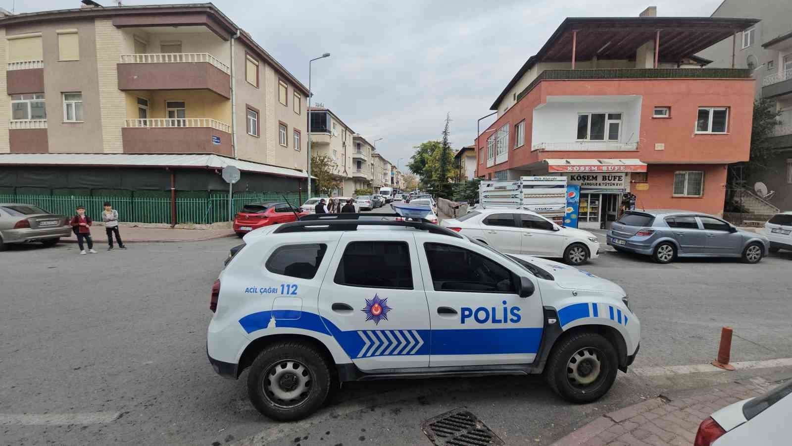 KAYSERİ'NİN KOCASİNAN İLÇESİNDE DURUŞMA SONRASINDA HUSUMETLİSİNE PUSU KURAN ŞAHIS POMPALI TÜFEKLE...