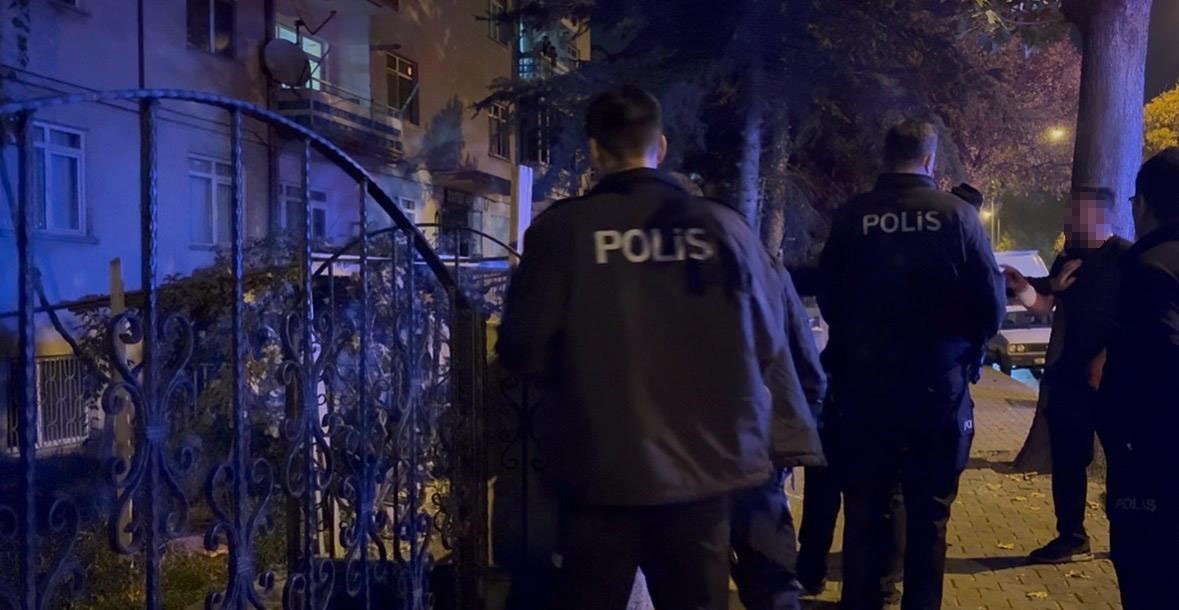 KAYSERİ'NİN MELİKGAZİ İLÇESİNDE İDDİAYA GÖRE, ANNESİNDEN PARA İSTEYEN ŞAHIS İSTEDİĞİ CEVABI...