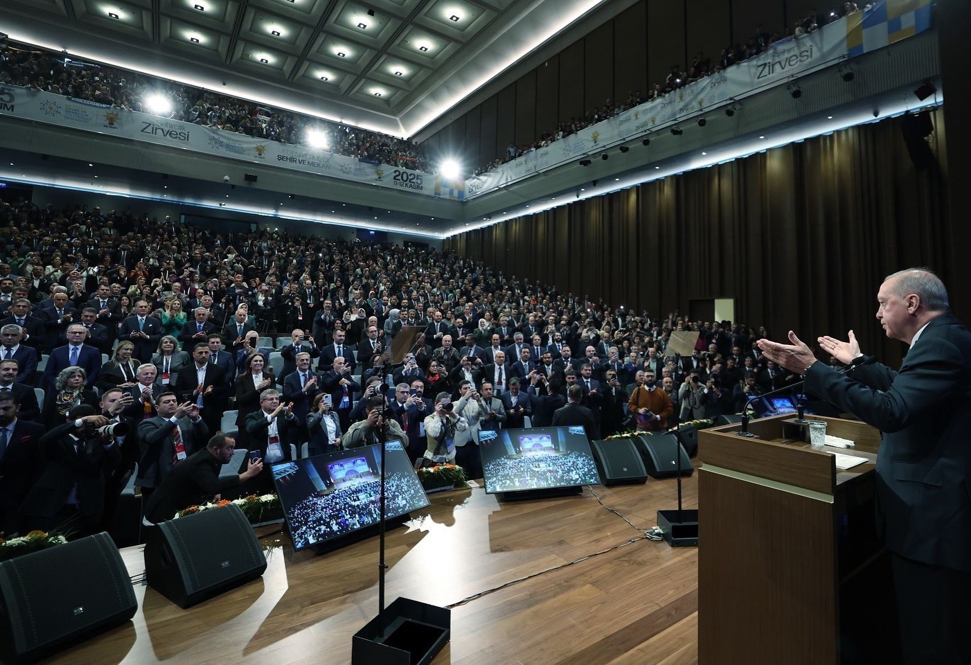 KAYSERİ BÜYÜKŞEHİR BELEDİYE BAŞKANI DR. MEMDUH BÜYÜKKILIÇ, CUMHURBAŞKANI RECEP TAYYİP ERDOĞAN’IN...