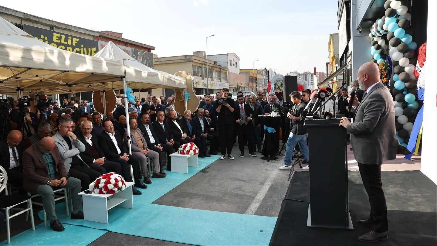 KAYSERİ’DE ENKAP AMBALAJ’IN YENİ MAĞAZA AÇILIŞI KAYSERİ PROTOKOLÜNÜ BİR ARAYA...