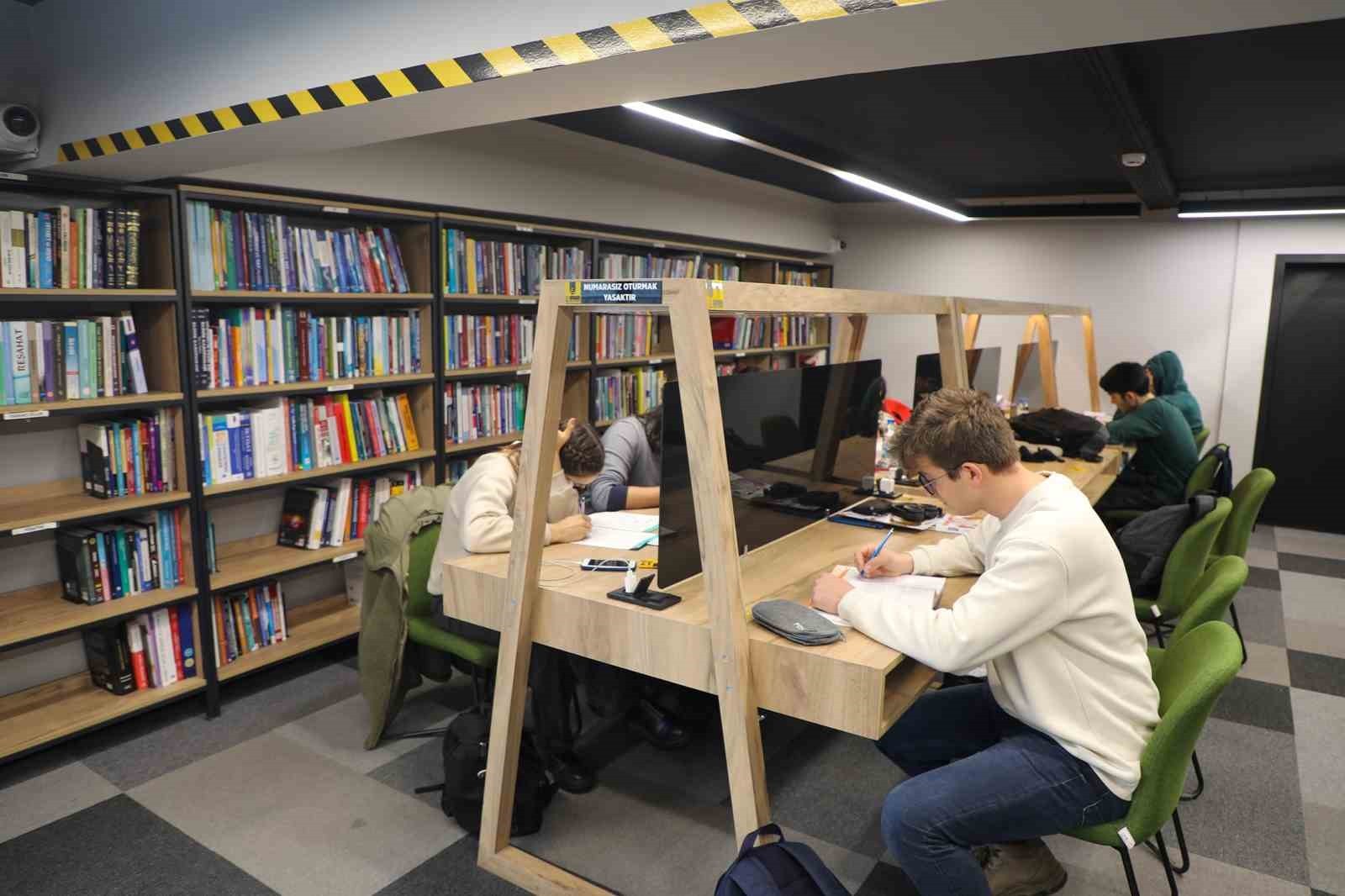 KAYSERİ’NİN İLK, TÜRKİYE’NİN SAYILI ‘UYUMAYAN KÜTÜPHANELERİ’NDEN’ BİRİSİ OLAN TALAS 7/24 KÜTÜPHANE...