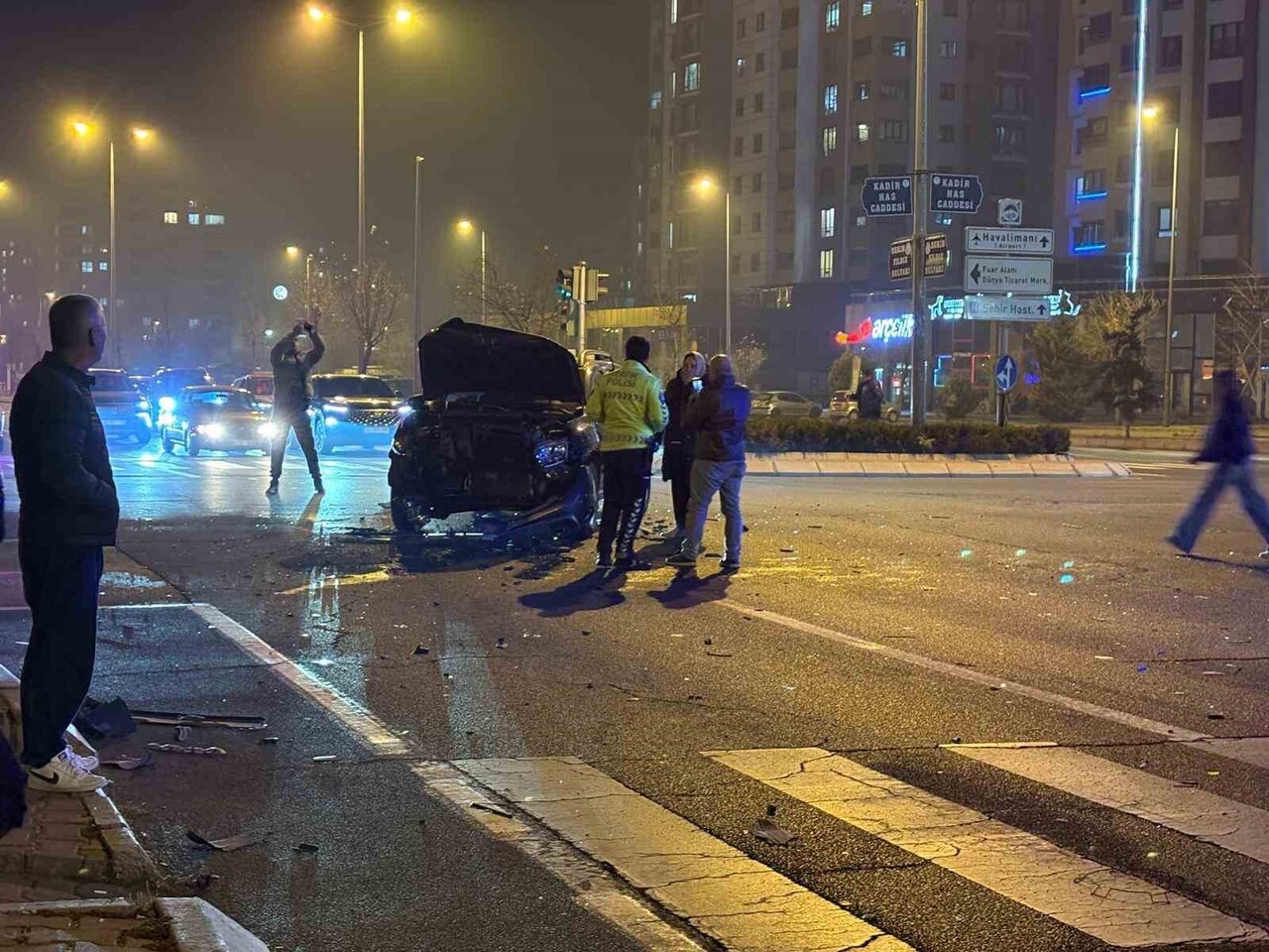 KAYSERİ’NİN KOCASİNAN İLÇESİNDE 2 OTOMOBİL ÇARPIŞIRKEN, KAZADA YARALANAN OLMADI.