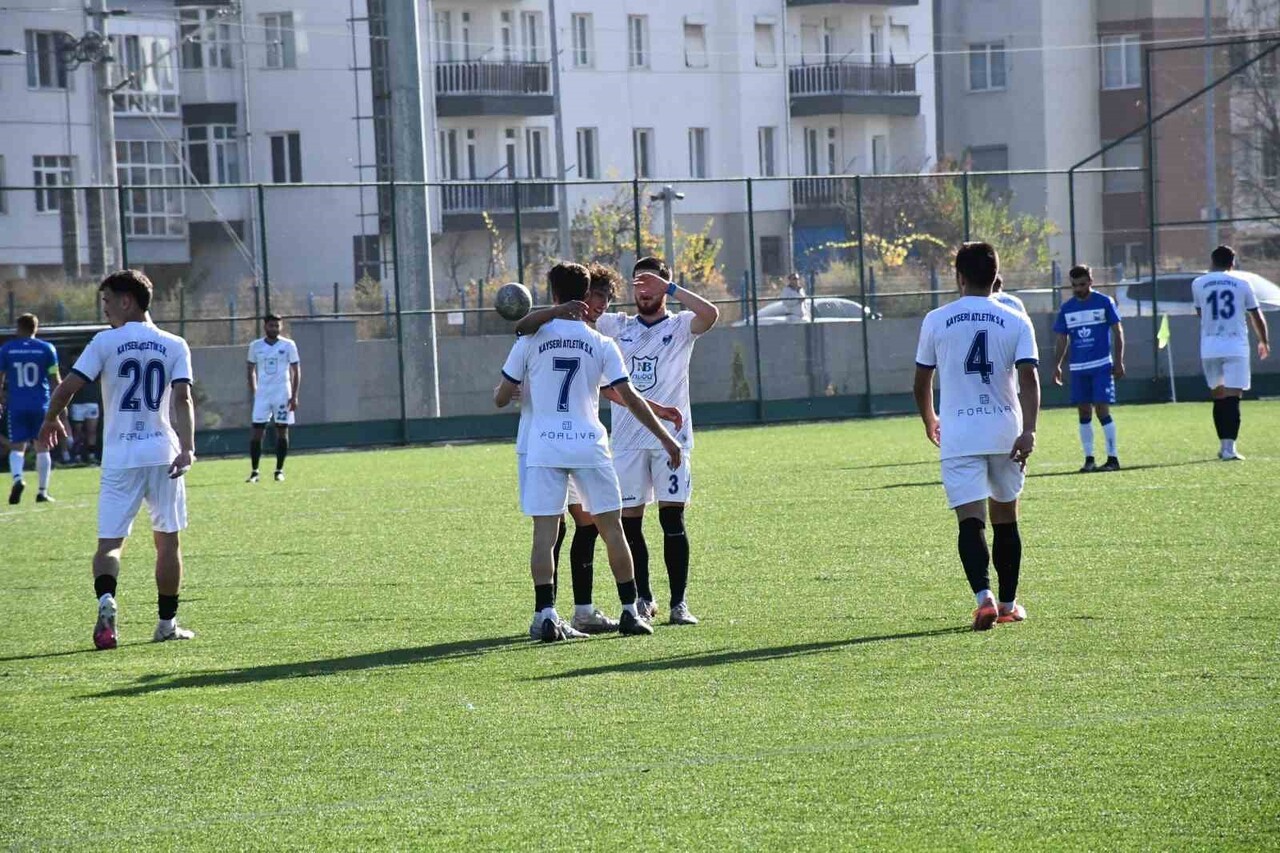 KAYSERİ ŞEKER MUSTAFA KILIÇ SÜPER AMATÖR KÜME EKİPLERİNDEN KAYSERİ ATLETİKSPOR LİGİN 10.HAFTASINDA...